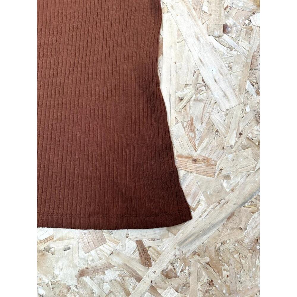 Old Navy Mock Neck Tank Top Womens Large Brown Ribbed Sleeveless Knit Side Slits - Picture 3 of 13